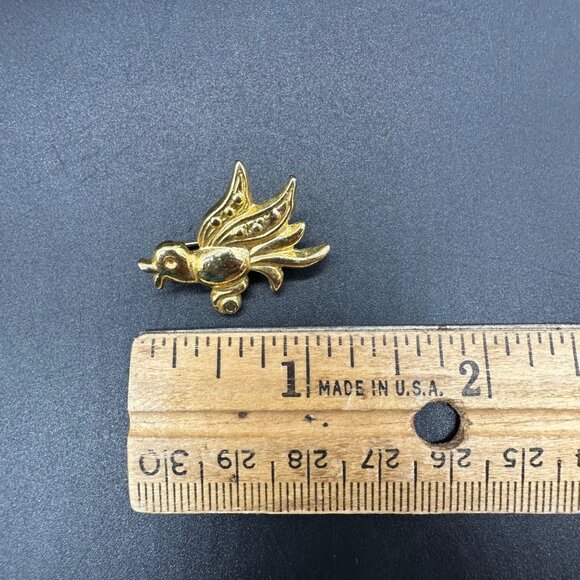 Vintage Swallow Bird Brooch Pin Gold Tone Whimsical Happy Flying Retro Jewelry - Picture 7 of 7